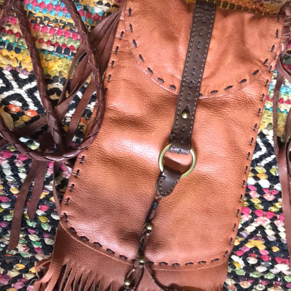 Lucky brand brown leather purse with fringe